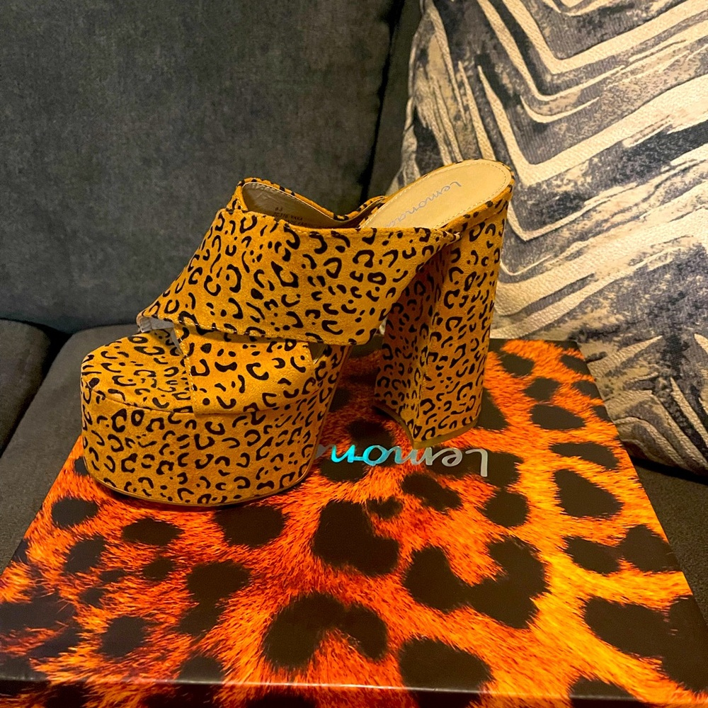 Leopard print platform heels